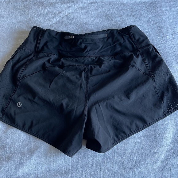 Lululemon - Women’s running shorts - 8 - Picture 2 of 6